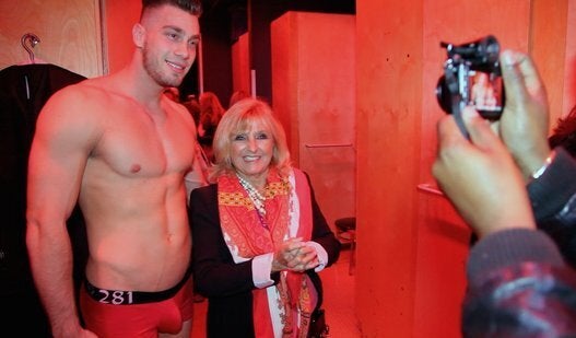 Une Danseuse Erotique Au 281 Photos Video Huffpost Quebec Vivre